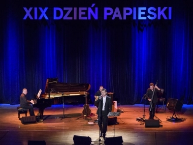 XIX Dzień Papieski - koncert Krzysztofa Kiljańskiego - 11